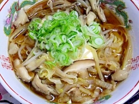 キノコたっぷり◆香り美味い醤油ラーメン